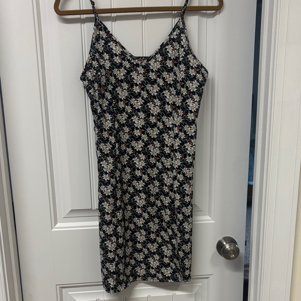 SHEIN Black and White Floral Mini Dress